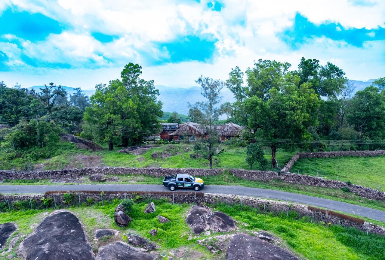 Rock Hut Tabor Hills *