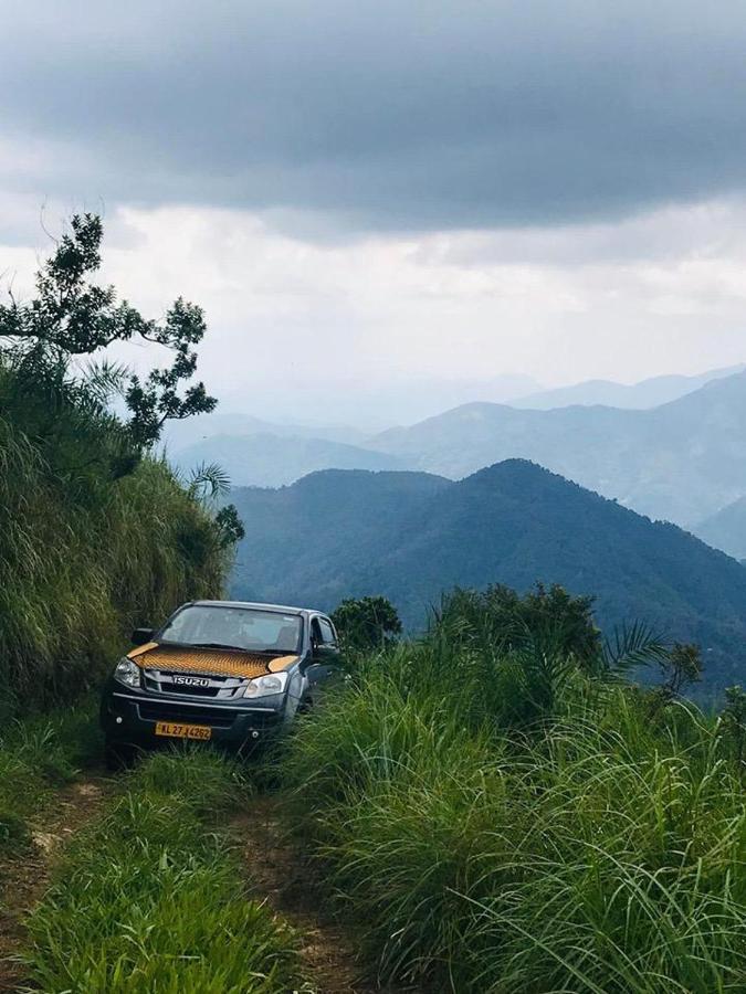Rock Hut Tabor Hills * Vagamon